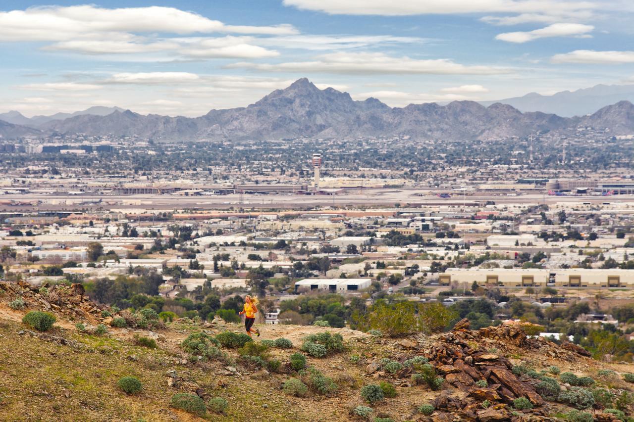 Worldmark Phoenix - South Mountain Preserve Exterior photo